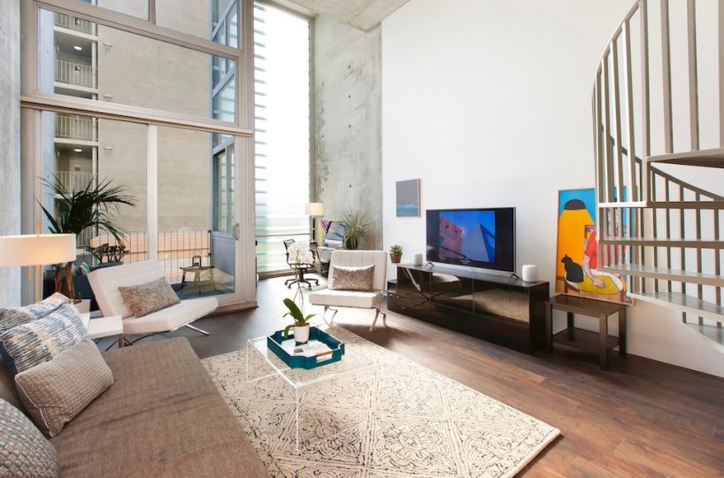 5855 Folsom 333 Living Room 3